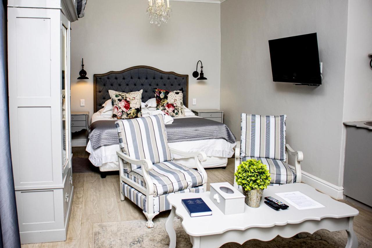 French Karoo Guesthouse Beaufort West Bagian luar foto