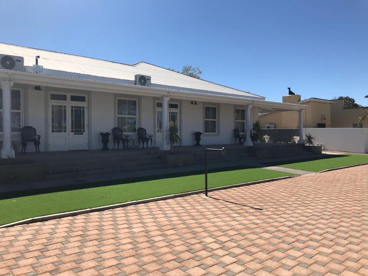 French Karoo Guesthouse Beaufort West Bagian luar foto